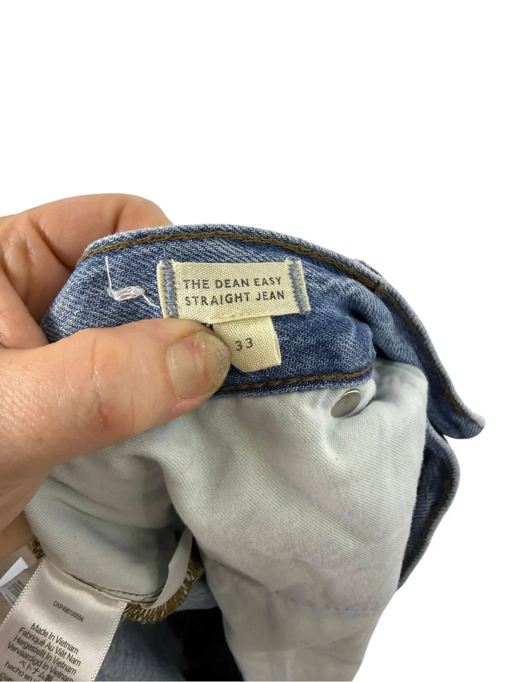 Madewell The Dean Easy Straight Jean in Northridge Wash: Airy Denim Edition 33